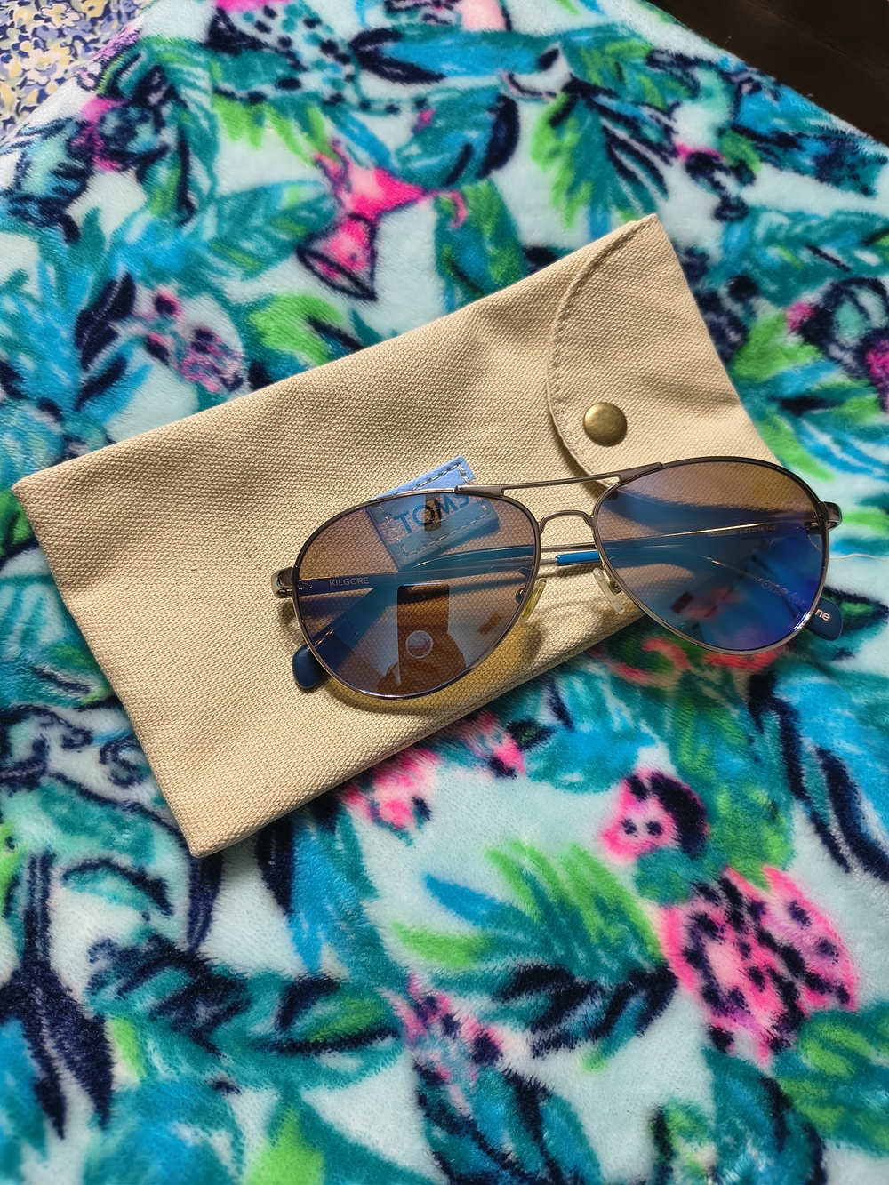 TOMS Aviator Sunglasses with Blue Gradient Lenses and Gold Frame